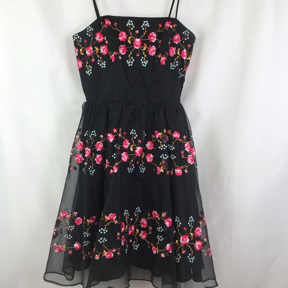 Betsey Johnson Dresses & Skirts - Betsey Johnson Evening Dress Strapless SZ  2 Black